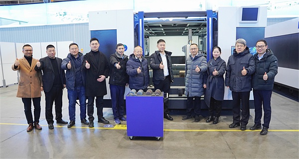 市场见顶信号：当降息预期遇上机构玩家的博弈